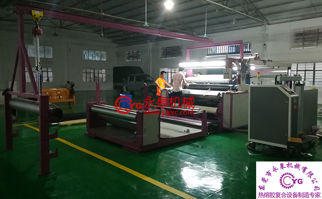 PUR热熔胶涂布爱游戏手机官网网页版入口-爱游戏(中国)机客户现场